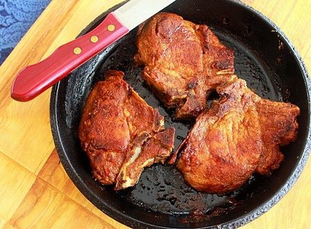 Как вкусно пожарить свинину на сковороде? - изображение
