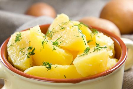 Рецепты картофельных салатов - изображение