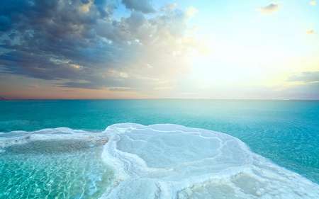 Пора на Мертвое море - изображение